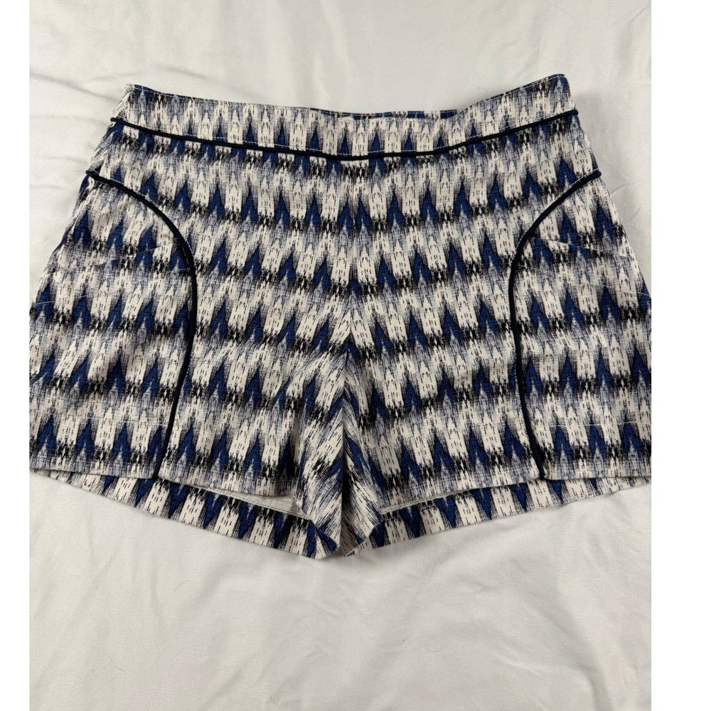 Cartonnier Anthropologie Blue White Ikat‎ Chevron Shorts Size 2 Side Zip Cotton